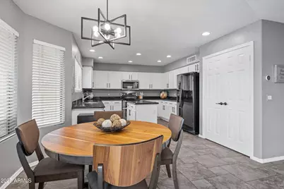 2027 E Parkside Lane, Phoenix, AZ 85024 - Photo 6