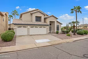 2027 E Parkside Ln, Phoenix, AZ 85024 - Photo 2
