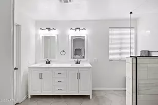 2027 E Parkside Ln, Phoenix, AZ 85024 - Photo 10