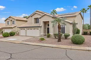 2027 E Parkside Ln, Phoenix, AZ 85024 - Photo 12