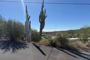 145 W Sahuaro Dr, Queen Valley, AZ 85118 - Photo 1