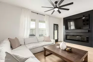 9519 W Agora Ln, Tolleson, AZ 85353 - Photo 6