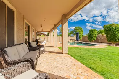 14157 W Desert Hills Drive, Surprise, AZ 85379 - Photo 36