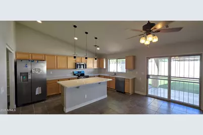 13354 W Cottonwood Street, Surprise, AZ 85374 - Photo 12