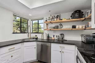 6885 E Cochise Rd, Paradise Valley, AZ 85253 - Photo 8