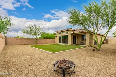 8987 W Seldon Lane, Peoria, AZ 85345 - Photo 30