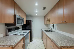 1023 N 84th Pl, Scottsdale, AZ 85257 - Photo 14