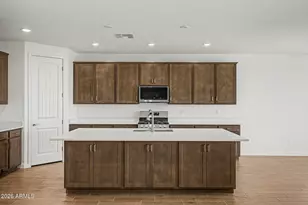 30385 W Hackberry Ln, Buckeye, AZ 85396 - Photo 14