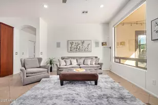 789 E San Carlos Way, Chandler, AZ 85249 - Photo 10