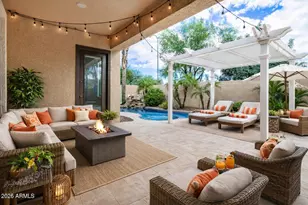 789 E San Carlos Way, Chandler, AZ 85249 - Photo 2