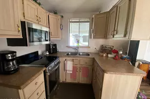 2126 S Dakota Ave, Apache Junction, AZ 85119 - Photo 8