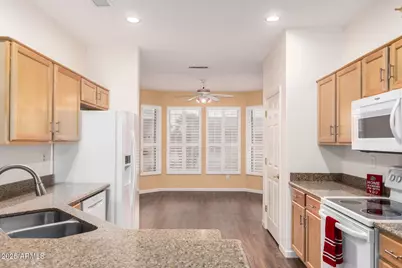 15764 W Silver Breeze Drive, Surprise, AZ 85374 - Photo 16