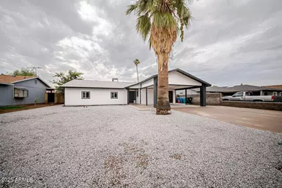 8807 W Clarendon Avenue, Phoenix, AZ 85037 - Photo 1