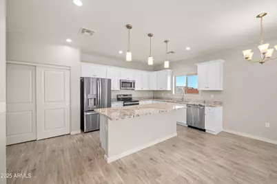 10582 W Buena Vista Drive, Arizona City, AZ 85123 - Photo 4