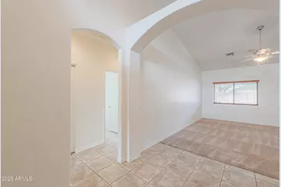 344 E Wiley Way, Casa Grande, AZ 85122 - Photo 8