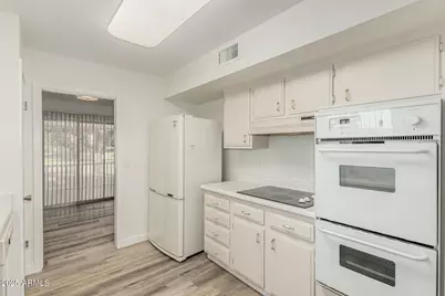 10607 W El Capitan Circle, Sun City, AZ 85351 - Photo 14