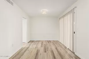 10607 W El Capitan Cir, Sun City, AZ 85351 - Photo 12