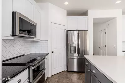 15659 W Meadowbrook Avenue, Goodyear, AZ 85395 - Photo 18