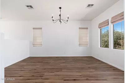 15659 W Meadowbrook Avenue, Goodyear, AZ 85395 - Photo 4