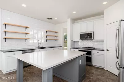 15659 W Meadowbrook Avenue, Goodyear, AZ 85395 - Photo 14