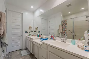 17237 W W Wind Dr, Surprise, AZ 85387 - Photo 28