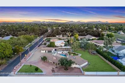 7049 W Surrey Avenue, Peoria, AZ 85381 - Photo 1