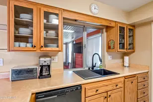 9414 W Greenway Rd, Sun City, AZ 85351 - Photo 20