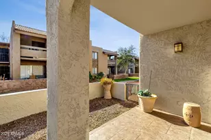 3825 E Camelback Rd, Phoenix, AZ 85018 - Photo 30