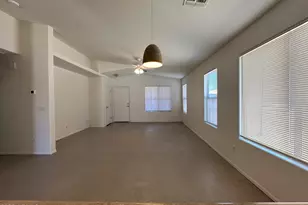 1832 W Lydia Ln, Phoenix, AZ 85041 - Photo 2