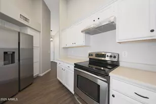 4338 E South Fork Dr, Phoenix, AZ 85044 - Photo 12