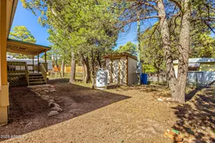 2064 Pinewood Dr, Overgaard, AZ 85933 - Photo 24