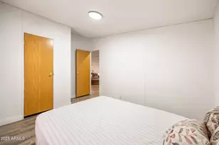 2064 Pinewood Dr, Overgaard, AZ 85933 - Photo 18