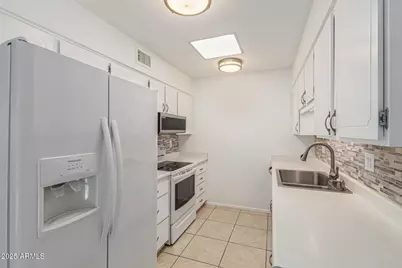 17217 N Del Webb Boulevard, Sun City, AZ 85373 - Photo 4