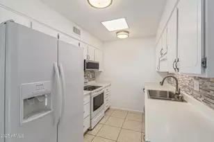 17217 N Del Webb Blvd, Sun City, AZ 85373 - Photo 4