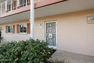 10829 N Fairway Ct W, Sun City, AZ 85351 - Photo 4