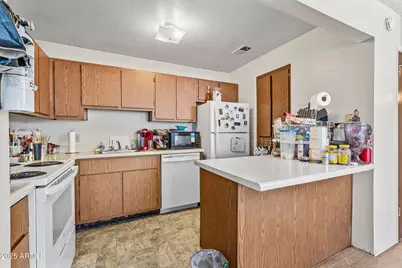 1200 S Riordan Ranch Street #121, Flagstaff, AZ 86001 - Photo 4