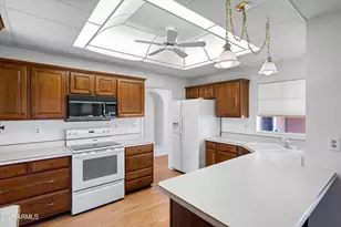 20826 N Desert Glen Dr, Sun City West, AZ 85375 - Photo 16