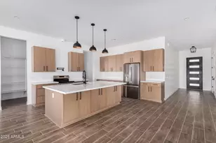 28309 N 220th Dr, Wittmann, AZ 85361 - Photo 12