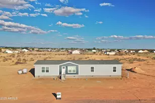 28425 N 250th Ln, Wittmann, AZ 85361 - Photo 1