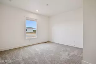 28425 N 250th Ln, Wittmann, AZ 85361 - Photo 14