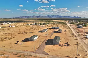 28428 N 250th Ln, Wittmann, AZ 85361 - Photo 26