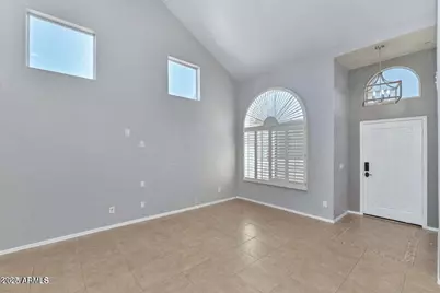 8782 E Pinchot Avenue, Scottsdale, AZ 85251 - Photo 4