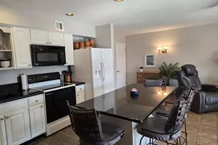 8649 E Royal Palm Rd, Scottsdale, AZ 85258 - Photo 4