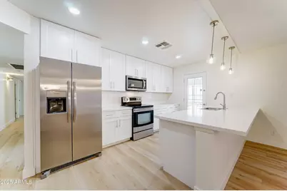 1938 E Greenway Drive, Tempe, AZ 85282 - Photo 10