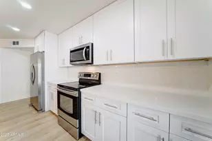 1938 E Greenway Dr, Tempe, AZ 85282 - Photo 12