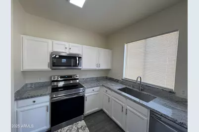 1213 S 121st Lane, Avondale, AZ 85323 - Photo 10