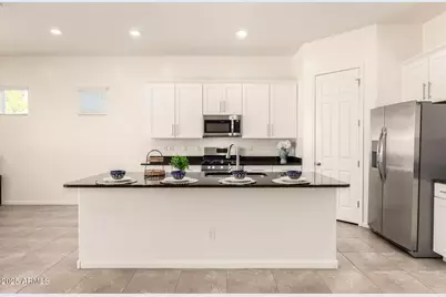 10502 W Swayback Pass, Peoria, AZ 85383 - Photo 10