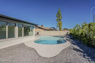 6737 S Palm Dr, Tempe, AZ 85283 - Photo 46