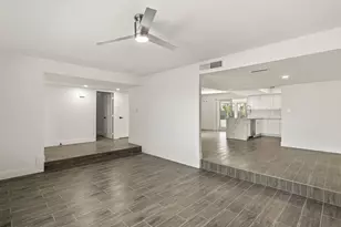 6737 S Palm Dr, Tempe, AZ 85283 - Photo 8