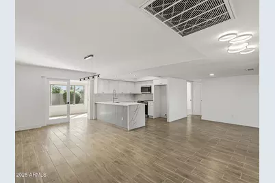 6737 S Palm Drive, Tempe, AZ 85283 - Photo 10